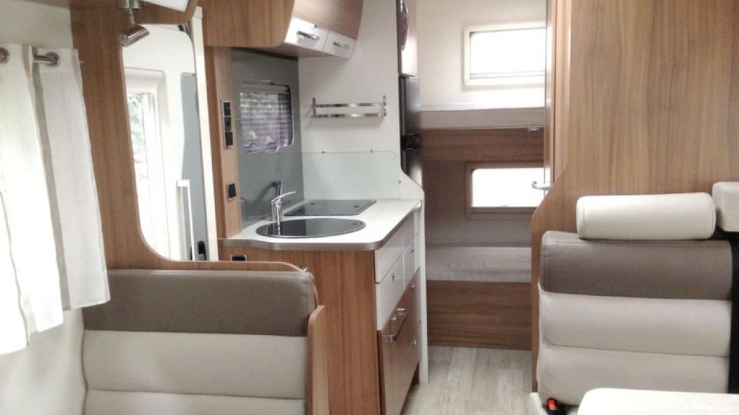Classic Class B (6 PAX) Bunk beds Classic Class B (6 PAX) Bunk beds