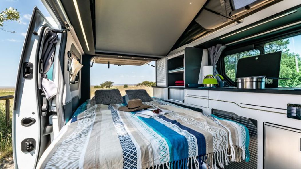 Adventure Combi-Van (4 PAX) Adventure Combi-Van (4 PAX)