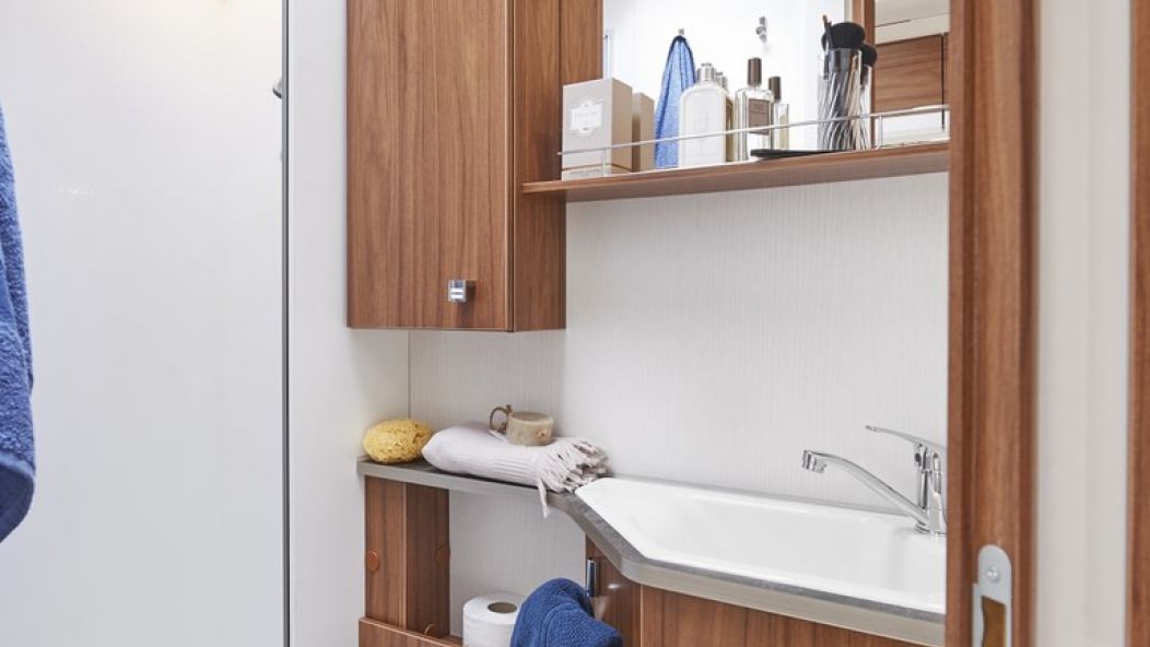 Classic Class B (5 PAX) Classic Class B (5 PAX)