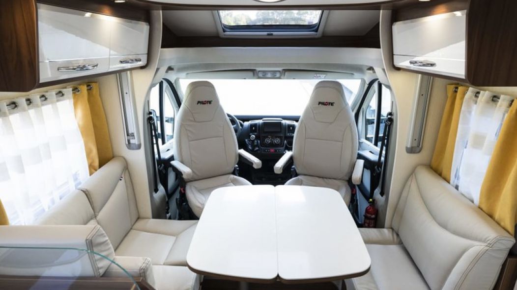 Comfort Class B (4pax) Comfort Class B (4pax)