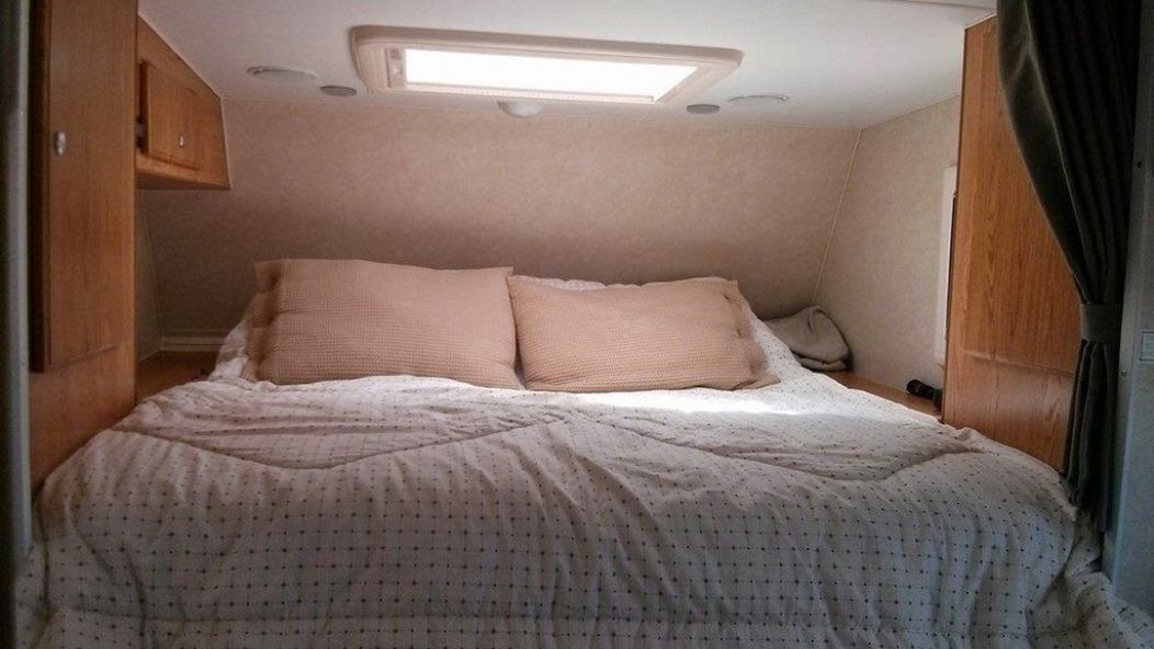 Eminence Double Cabin 4x4 Eminence Double Cabin 4x4