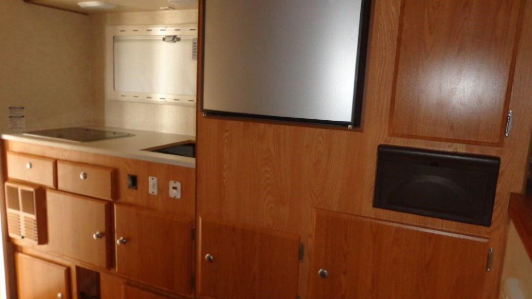 Eminence Double Cabin 4x4 Eminence Double Cabin 4x4