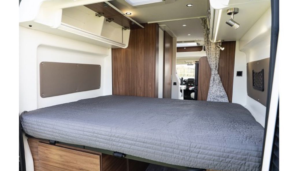 Adventure Campervan (4 PAX)