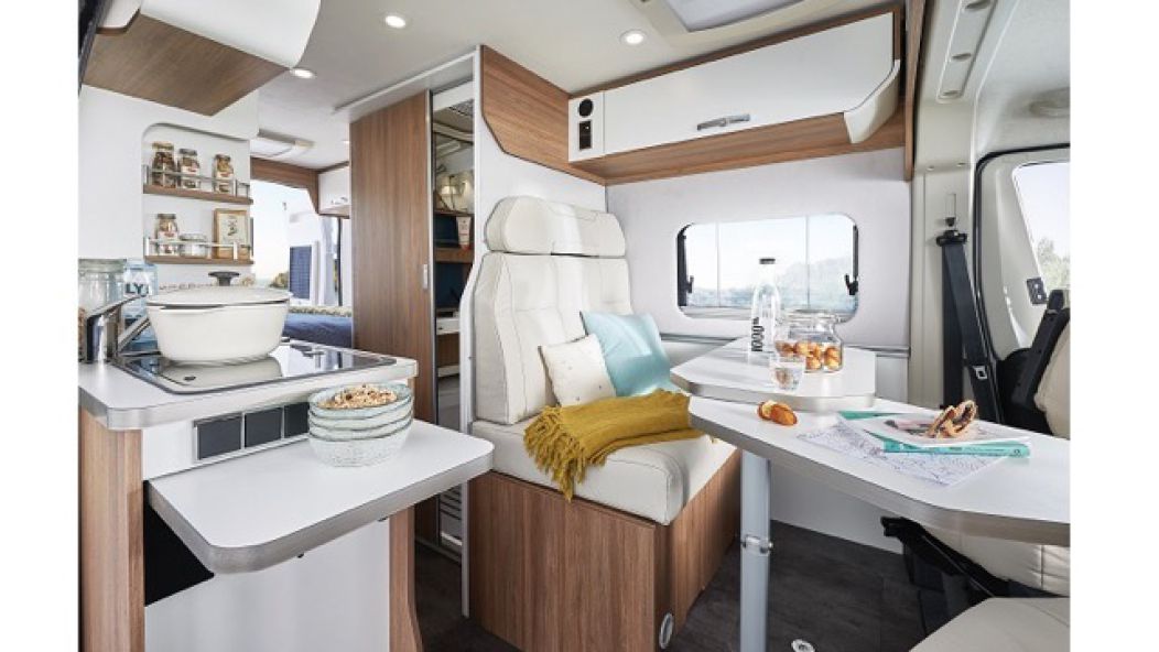 Adventure Campervan (4 PAX)