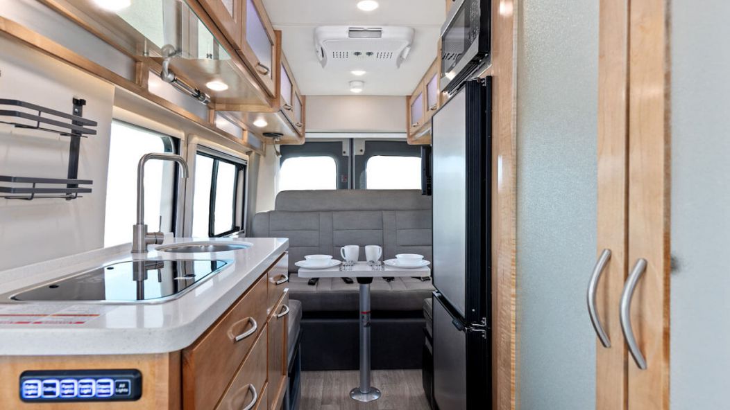 Deluxe Van Camper DVC Deluxe Van Camper DVC