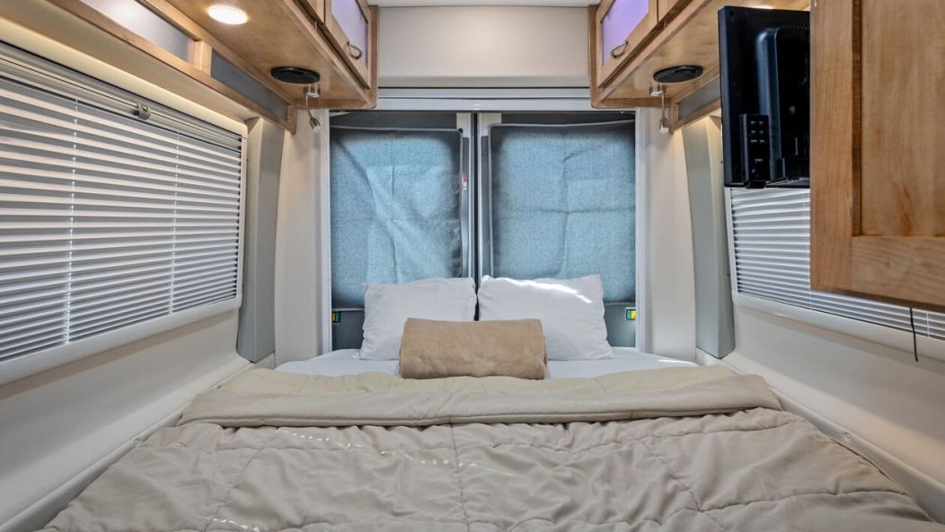 Deluxe Van Camper DVC Deluxe Van Camper DVC