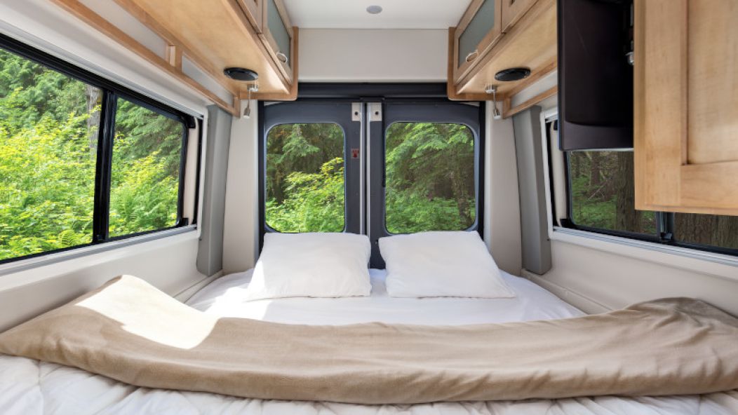 Deluxe Van Camper DVC