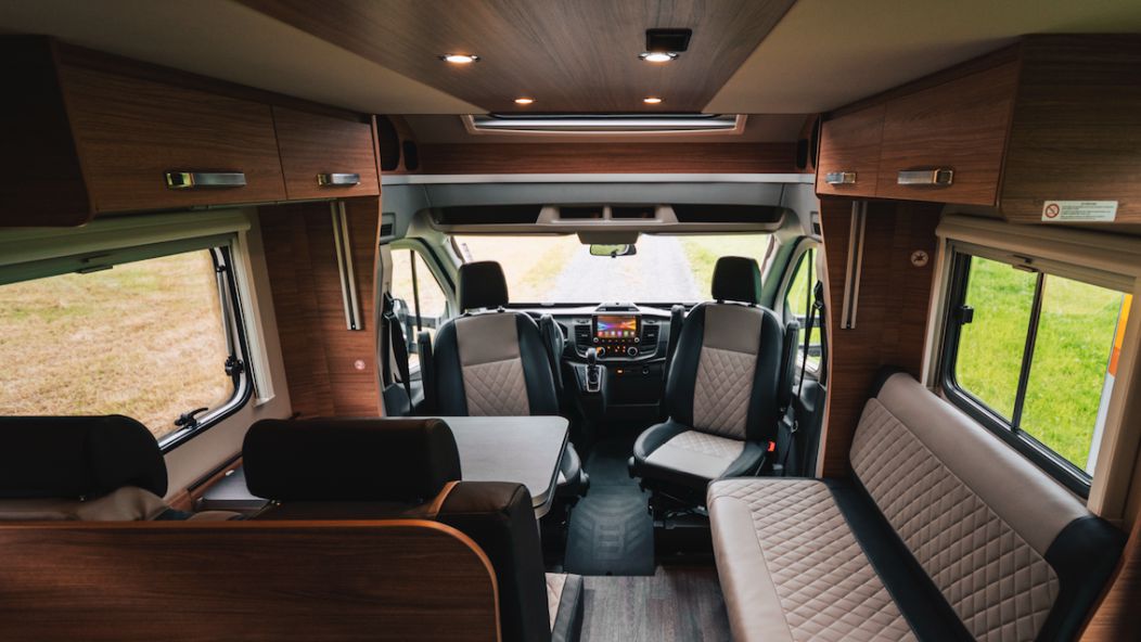 Comfort Standard Select Auto EU 5 pax