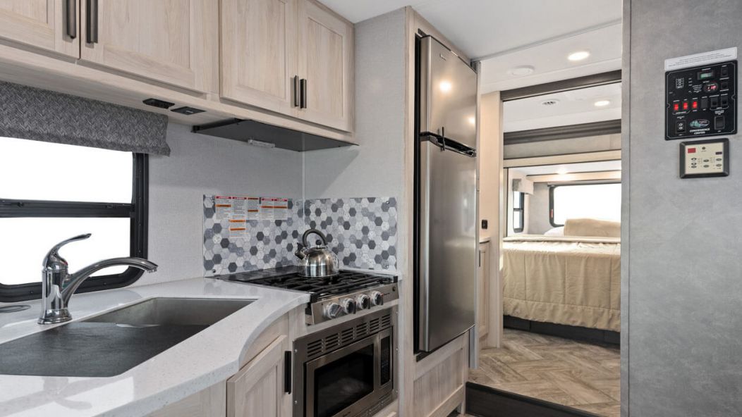 Midi Motorhome MHB Midi Motorhome MHB