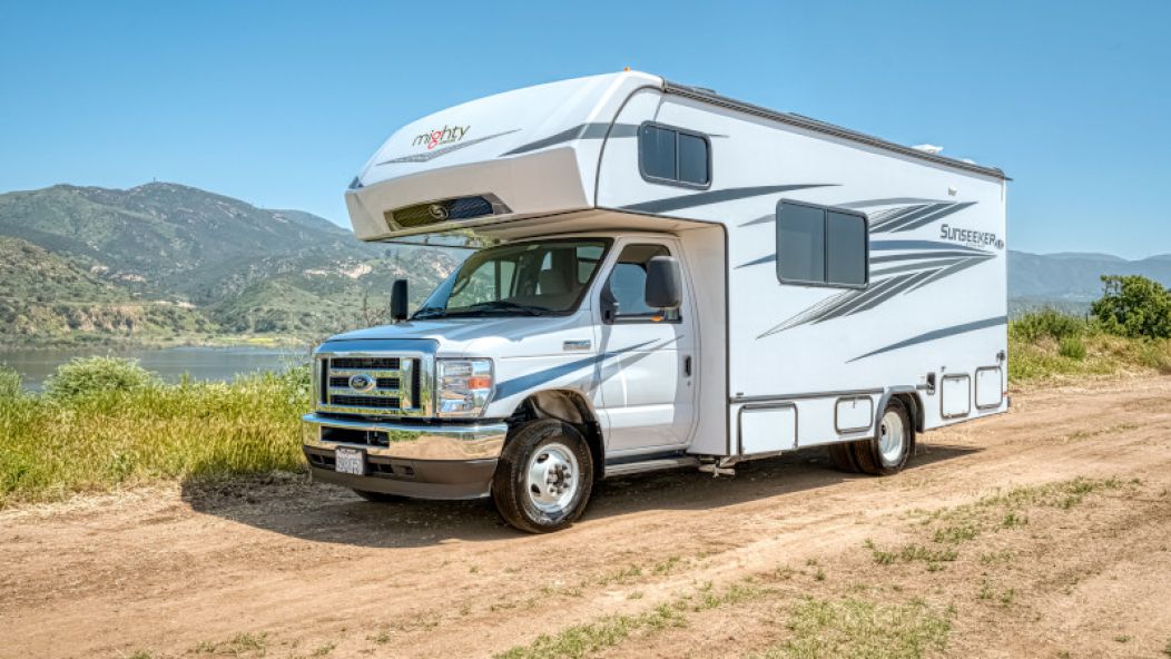 El Monte C16 - Cabover