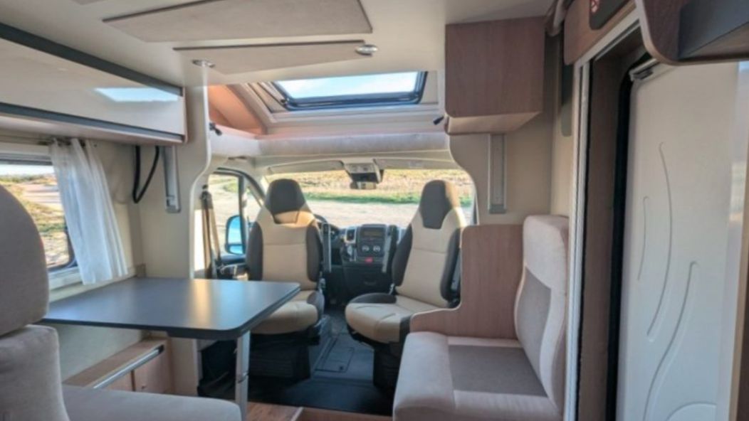 Navigator up to 5 pax