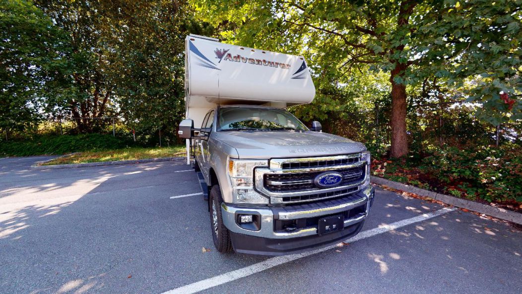 Truck Camper with Bunk-Slide-out Truck Camper with Bunk-Slide-out