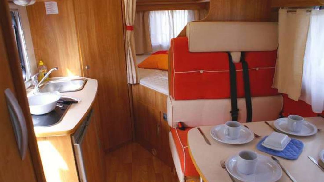 Katamarano 12P (A) Katamarano 12P (A)