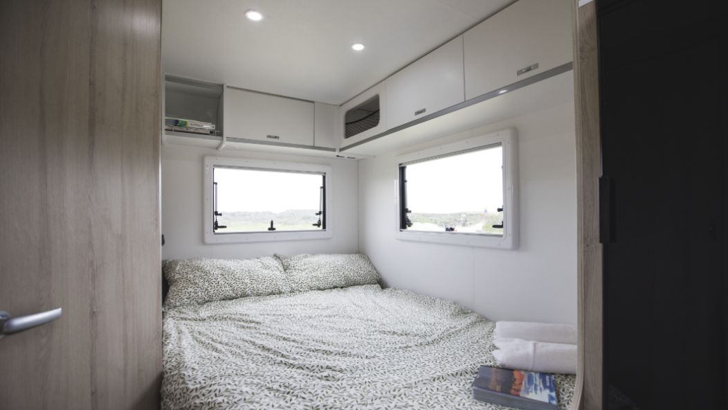 Comfort Standard Select NA 6 pax auto