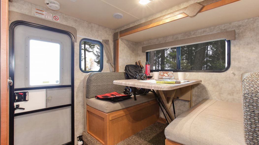 Truck Camper with Dinette-Slide-out