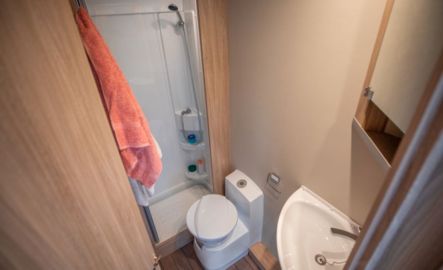 Comfort Standard manual EU 4pax