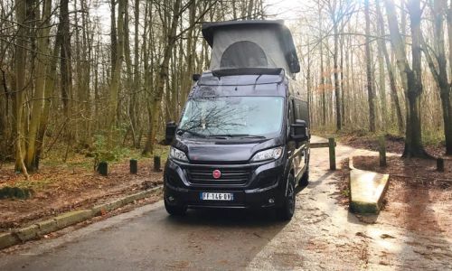Adventure Campervan (4 PAX) Adventure Campervan (4 PAX)