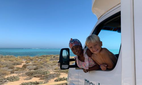 Lascia tutte le tue preoccupazioni a casa Lascia tutte le tue preoccupazioni a casa